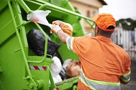 Best Yard Waste Removal  in Hunters Creek Village, TX
